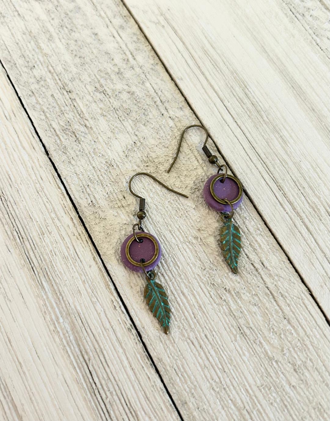 Hanging feather on purple dot earrings/ dandle earrings /polymer clay earrings/polymer clay jewelry/lightweight jewelry/inexpensive jewelry