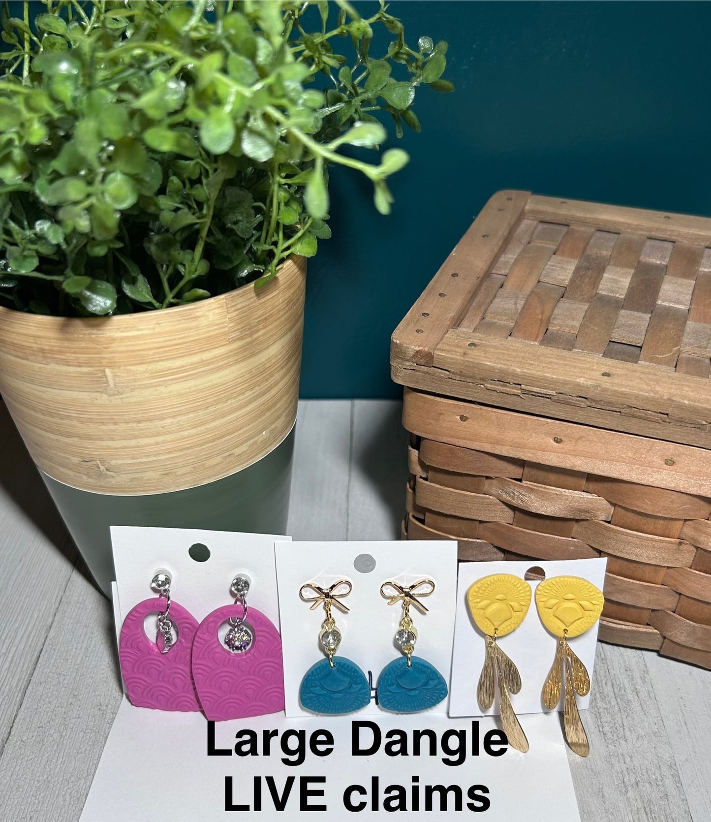 TikTok LIVE claims-LARGE DANGLE