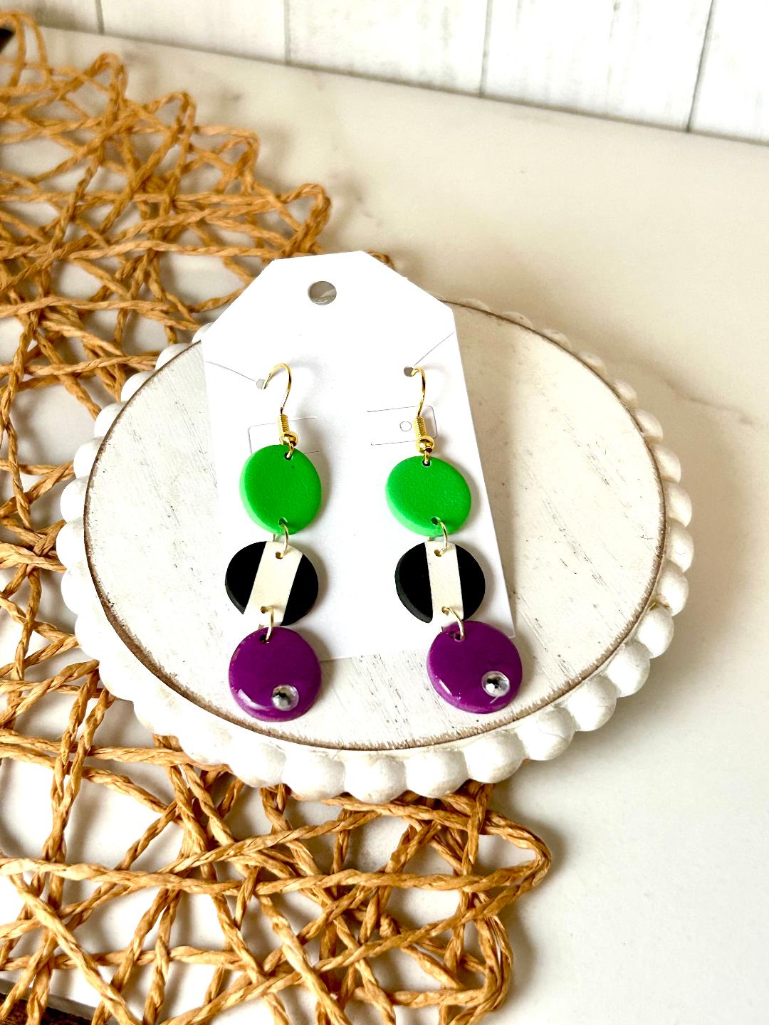 Beetlejuice inspired dangle earrings.  Three drop dots