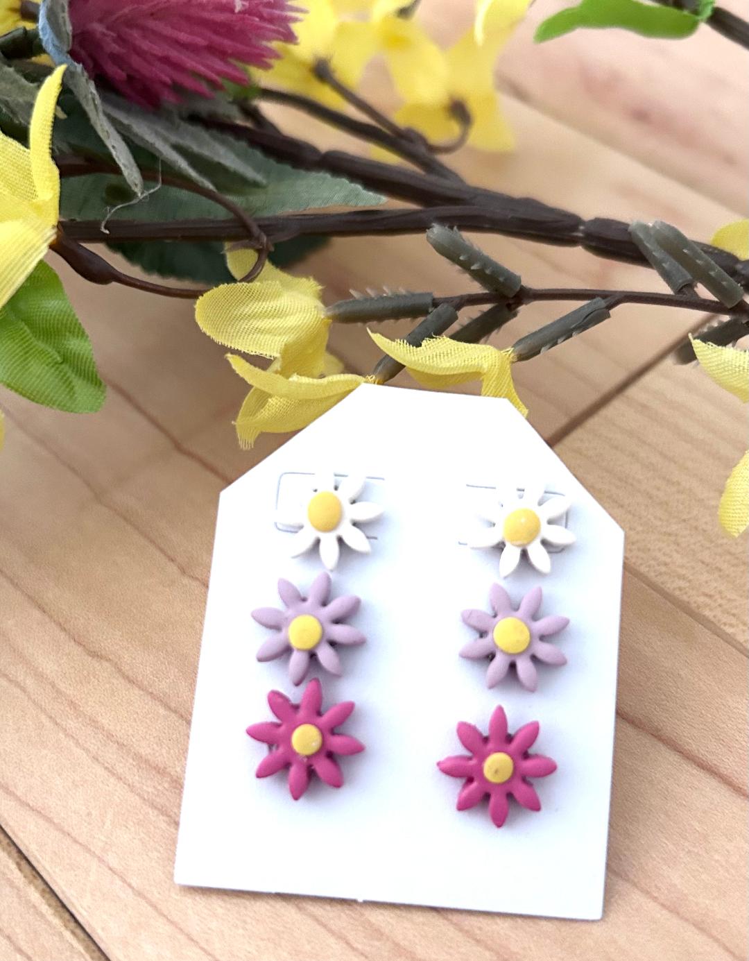 Daisy stud pack with 3 sets of daisies