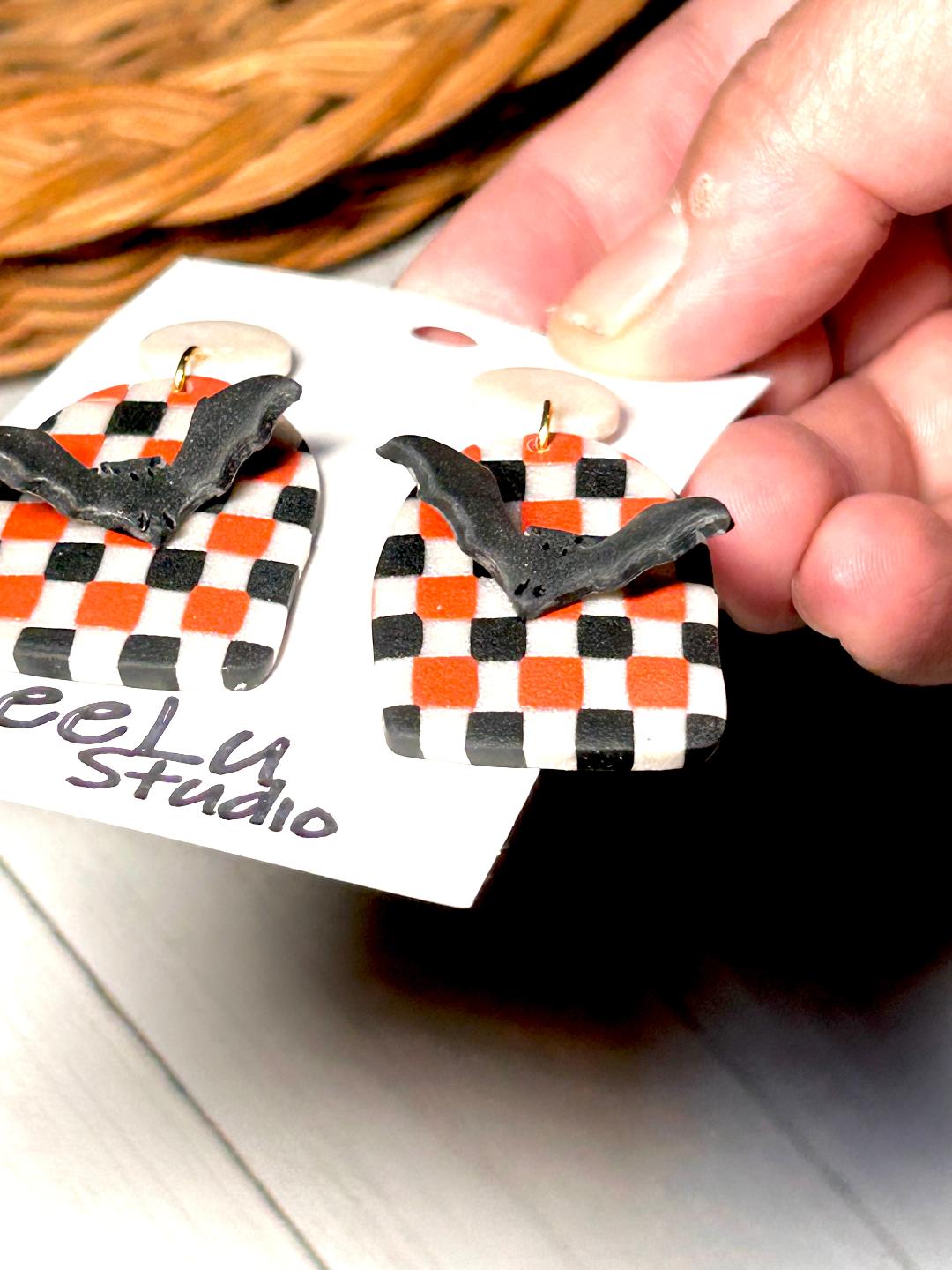 Halloween Checker Bat Arches Dangles (Copy)